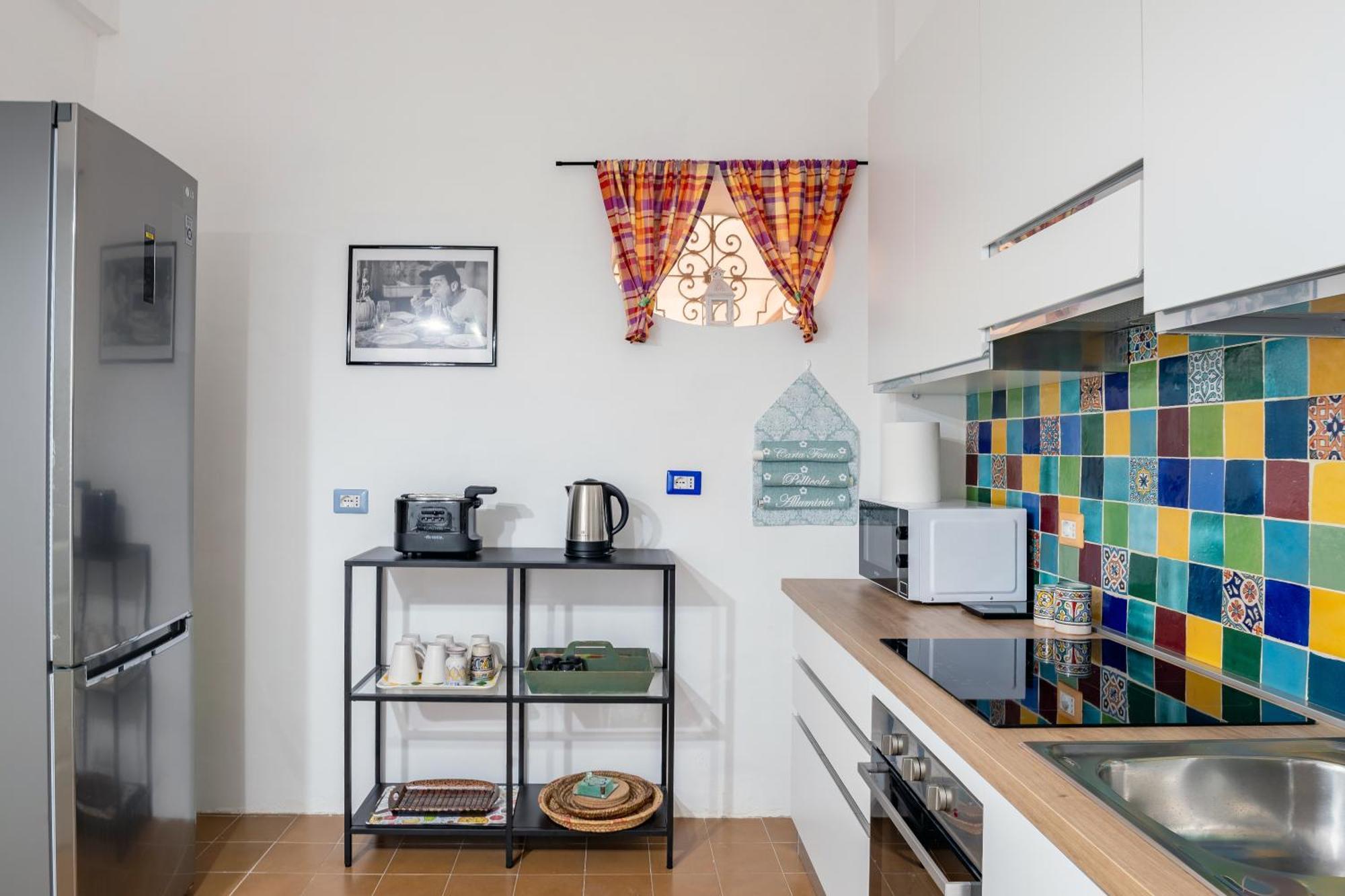 Homedesirome - La Casa A Colori Extérieur photo